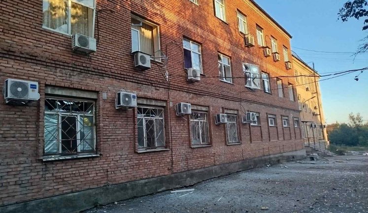 Доба на Донеччині: через російські удари загинуло троє людей, ще 8 - поранені, пошкоджені будинки і авто. ФОТОрепортаж
