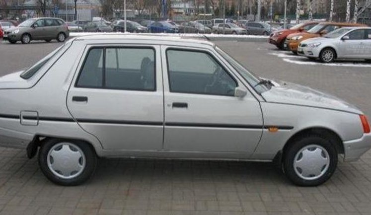 Украина попрощалась со своим единственным автомобилем. ФОТОрепортаж