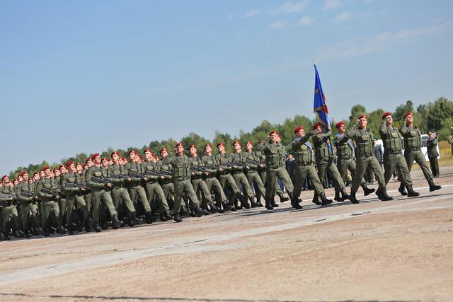 парад независимость репетиция