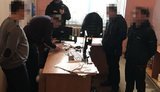 Одного із керівників райвідділу поліції на Закарпатті затримано за "кришування" грального бізнесу, - СБУ. ФОТОрепортаж