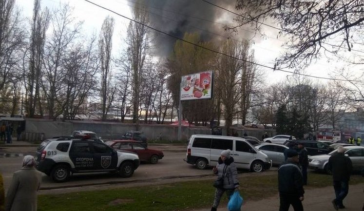 Large fire broke at Odesa market. PHOTOS+VIDEO