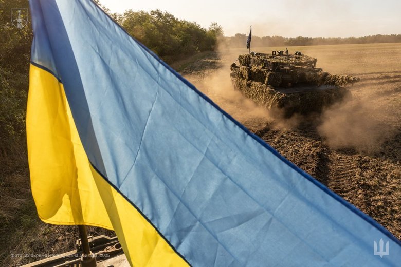 Зеленский поздравил с Днем танковых войск Украины