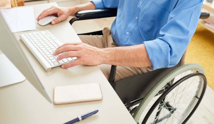 Роботодавцям нарахували штрафів майже на 3 мільярди за відсутність в штаті людей з інвалідністю. ІНФОГРАФІКА