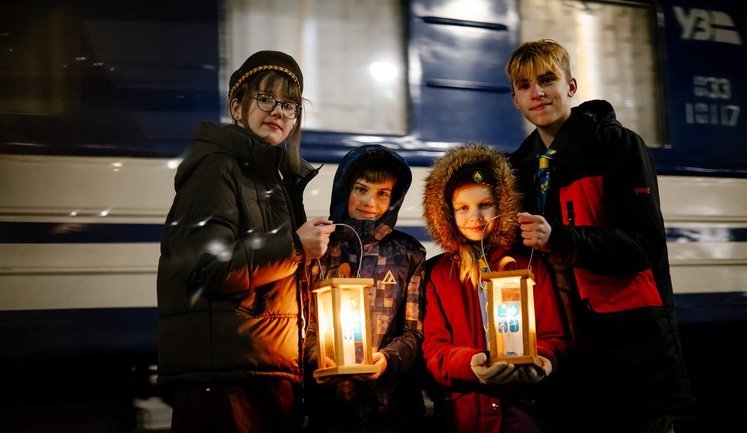 Вифлеємський вогонь миру прибув до Києва. ФОТОрепортаж