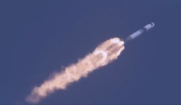 SpaceX отправила на МКС обновленную версию корабля Dragon. ВИДЕО