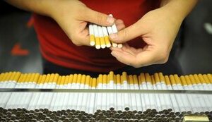 Мінус 20 мільярдів із бюджету. Чи заборонять депутати продавати тютюн через Duty Free