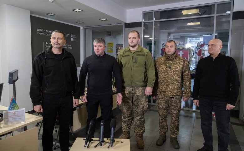У Вінниці відкрили центр рекрутингу української армії