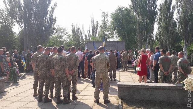Бійця АТО Олександра Попова, який загинув під Волновахою, поховали в Миколаєві 06 Бійця АТО Олександра Попова, який загинув під Волновахою, поховали в Миколаєві 06
