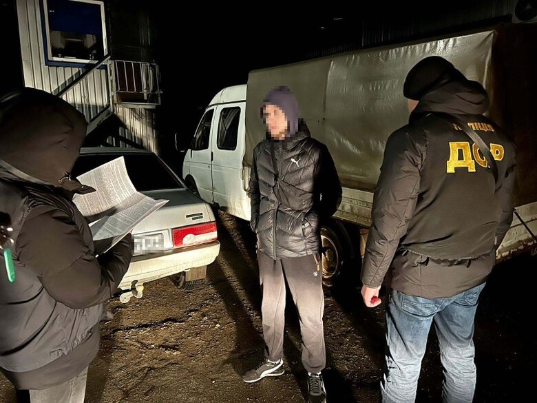 Нацполіція затримала 10 учасників відокремленого підрозділу злочинної спільноти Двадцятівські 06