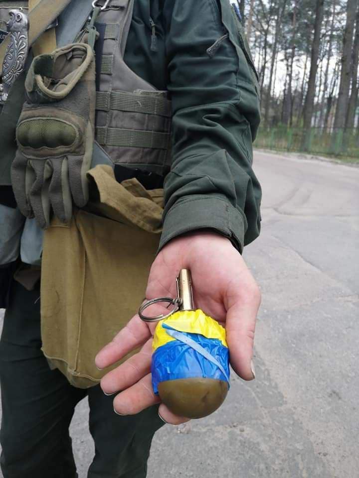 В Ірпені виявили розтяжки в парку біля дитячої лікарні, - Нацгвардія 01