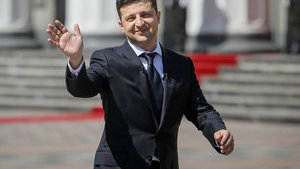 Рейтинг Зеленского впервые упал ниже 20%. "Слуга народа" опустилась на четвертое место, - КМИС. ИНФОГРАФИКА