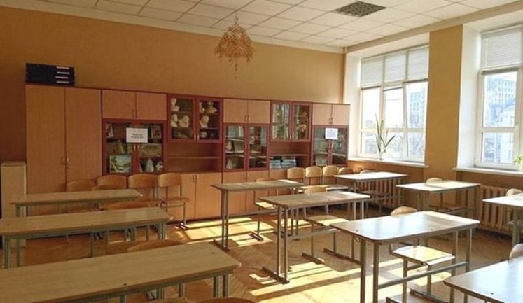 У підручнику авторства матері Хорошковського виявили помилку в даті заснування Києва. Міносвіти запевняє, що ним не користуються уже 5 років. ФОТО