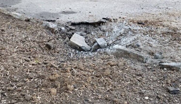 Окупанти атакували з дрона авто волонтерів у Херсоні: водій загинув, двоє чоловіків поранені