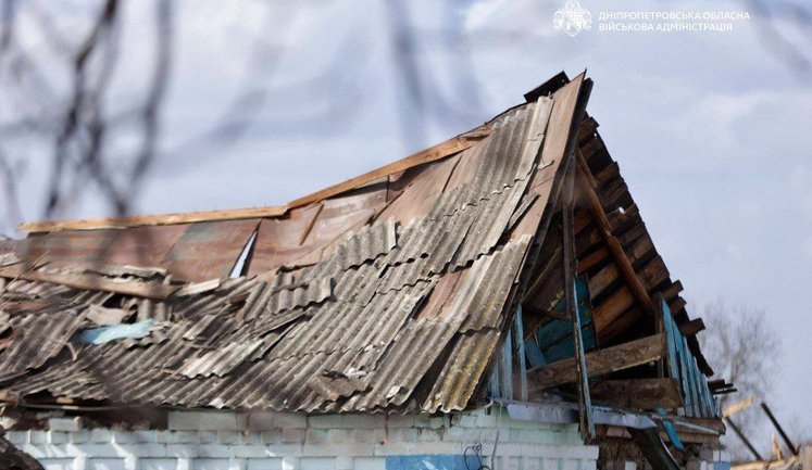 Враг нанес авиаудар по Синельниковскому району: среди погибших — 17-летняя девушка, ранен ребенок