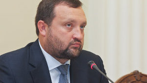 Сергей Арбузов заочно отправлен под стражу