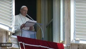 Папа Римский в Сочельник попросил освободить всех похищенных