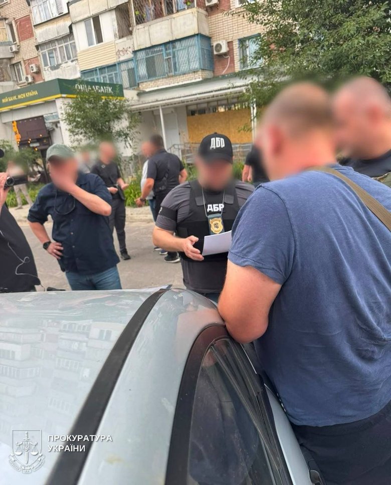 На Херсонщині викрили двох військовослужбовців