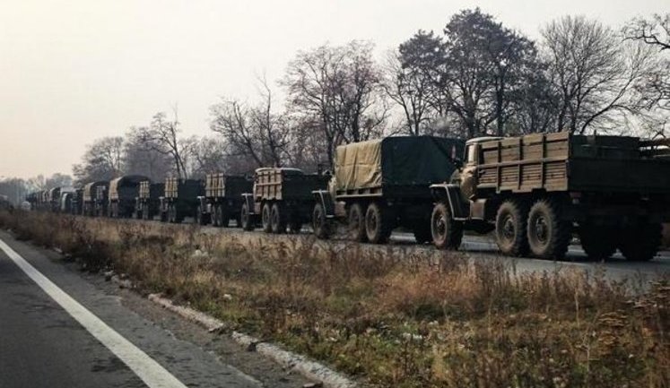 Large convoy of military equipment from Russia arrived to Donetsk. VIDEO