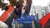 "Правий сектор" приніс під офіс Пальчевського "погони ФСБ"
