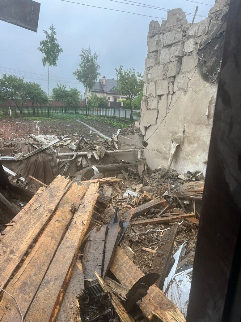 Consequences of shelling in the Khmelnytskyi region on 26 May 2025
