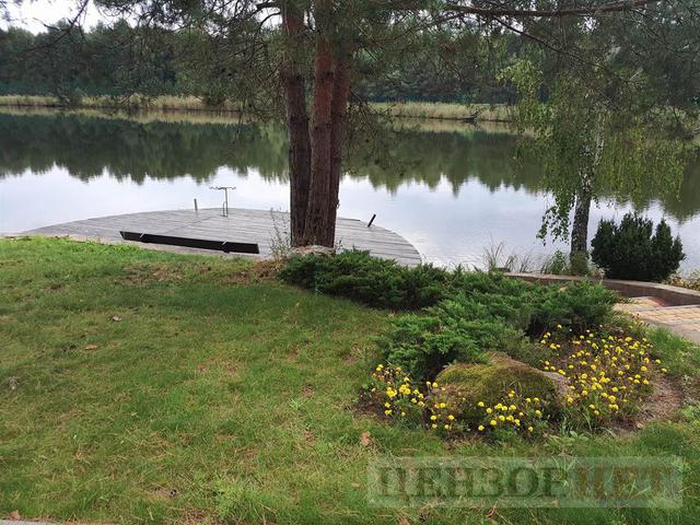 Hunting home of fugitive president Yanukovych: trophy from Lukashenko and guards shooting club 10 Hunting home of fugitive president Yanukovych: trophy from Lukashenko and guards shooting club 10