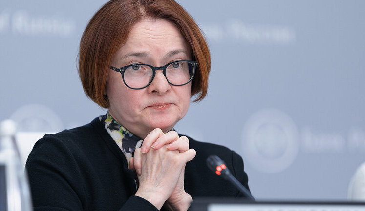 Голова російського центробанку попередила про ризик "перегріву" економіки Росії