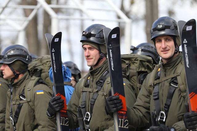 Горно-патрульную роту создали в Национальной гвардии, - Аваков 04 Горно-патрульную роту создали в Национальной гвардии, - Аваков 04
