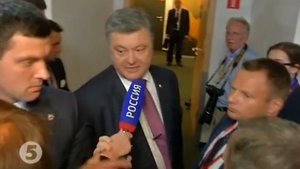 Elections in Donbas will take place "after Russians stop killing Ukrainians," - Poroshenko responds to Russian reporter