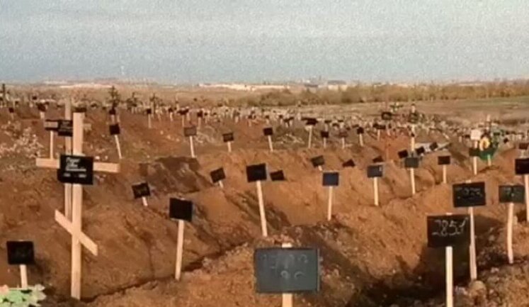 Мариупольское кладбище ежегодно разрастается: более 100 тысяч погибших. СПУТНИКОВЫЕ СНИМКИ