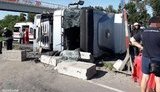 Перевернутая фура заблокировала трассу Киев-Одесса. ВИДЕО регистратора+ФОТОрепортаж