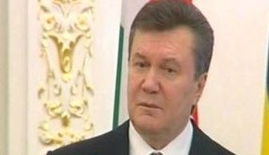 Янукович о побоище в ВР: Пора учиться политической культуре со всех сторон. ВИДЕО.