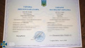 Группировка изготовляла поддельные дипломы для террористов "ДНР" на Харьковщине, - СБУ. ФОТОрепортаж