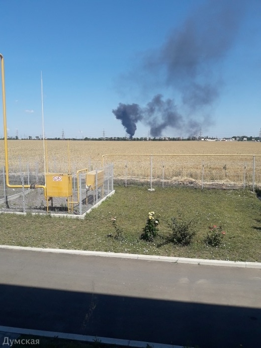 На нафтобазі під Одесою сталася пожежа 01
