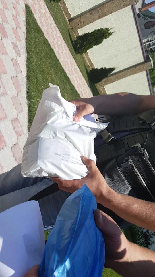 В Херсонском горсовете проведены обыски: изъято $90 тыс., 10 тыс. евро и 364 тыс. грн 01