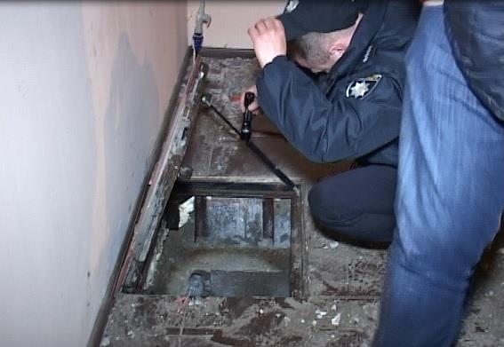 Поліція звільнила чиновника Укрзалізниці Людмирського, якого викрадачі 8 місяців утримували в заручниках заради 10 млн євро викупу, - Аваков 01 Поліція звільнила чиновника Укрзалізниці Людмирського, якого викрадачі 8 місяців утримували в заручниках заради 10 млн євро викупу, - Аваков 01