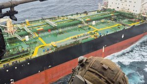 Військові Британії та Франції разом перехопили підсанкційний нафтовий танкер