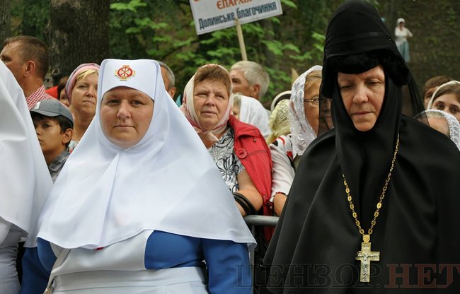 Онуфрій, Новинський, Бойко і віряни: як УПЦ МП хресну ходу проводили 49