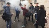 Відсутність жорсткого законодавчого регулювання призвела до того, що кожен п