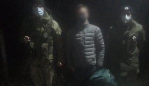 Пограничники обнаружили в зоне ЧАЭС сталкера из РФ: решается вопрос о сокращении срока его пребывания на территории Украины. ФОТО