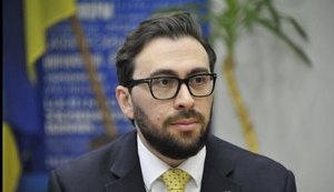 Решение о вступлении страны в НАТО - политическое, - глава представительства Альянса Винников