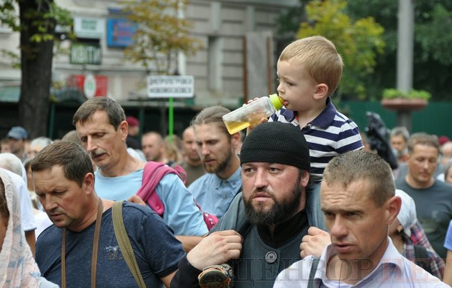 Онуфрій, Новинський, Бойко і віряни: як УПЦ МП хресну ходу проводили 55