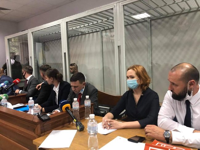 Суд почав підготовче засідання у справі Шеремета: під будівлею відбувається акція на підтримку Антоненка, Дугарь і Кузьменко 06