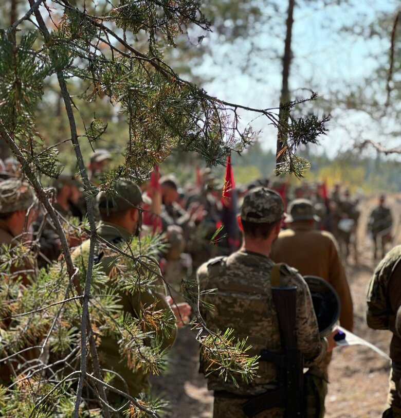 Нагородження воїнів 516 батальйону до Дня захисників і захисниць України 05