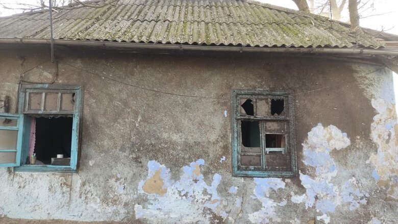 Наслідки падіння уламків російських ракет на Хмельниччині 02