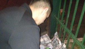 Солдат по приказу "зама по тылу" Осипова пытался вынести из Днепропетровского военного госпиталя сумку с собранными волонтерами вещами для раненых, - советник главы Днепропетровской ОГА Губа. ФОТО