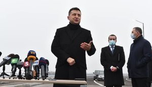 Зеленский пообещал увеличить объем заказов для "Укроборонпрома"