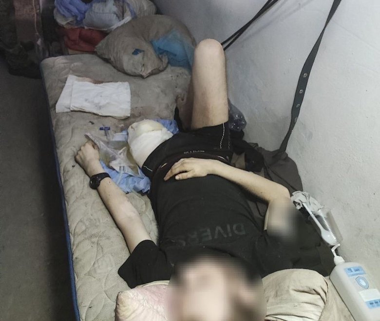 У підвалах Азовсталі лікарі Азову надають медичну допомогу 04