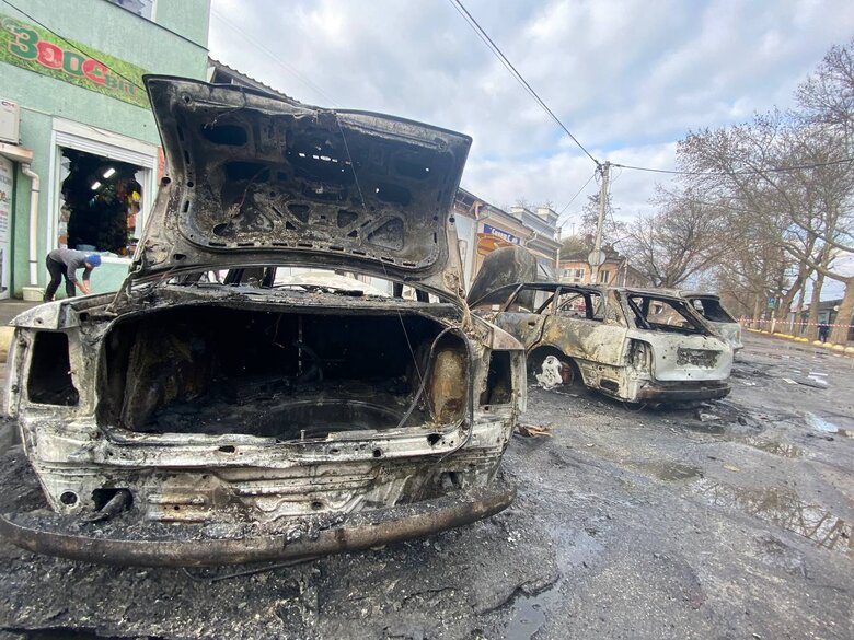 Рашисти обстріляли центр Херсона, 7 загиблих і 58 поранених, 18 - у важкому стані (оновлено) 10