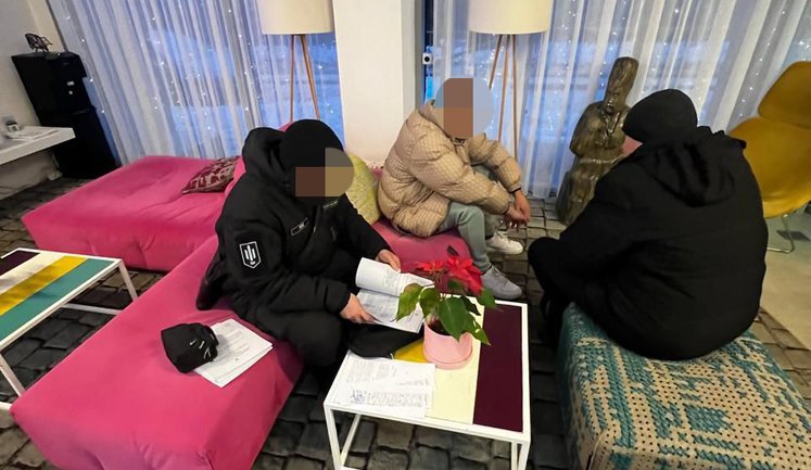 Сообщено о подозрении должностному лицу ТЦК в Киевской области за избиение и унижение военнообязанных, - ГБР. ФОТО