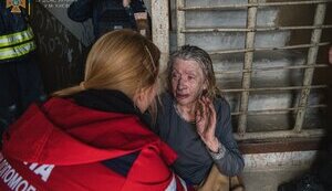 Двух человек спасли во время пожара в Киеве, - ГСЧС. ВИДЕО+ФОТОрепортаж